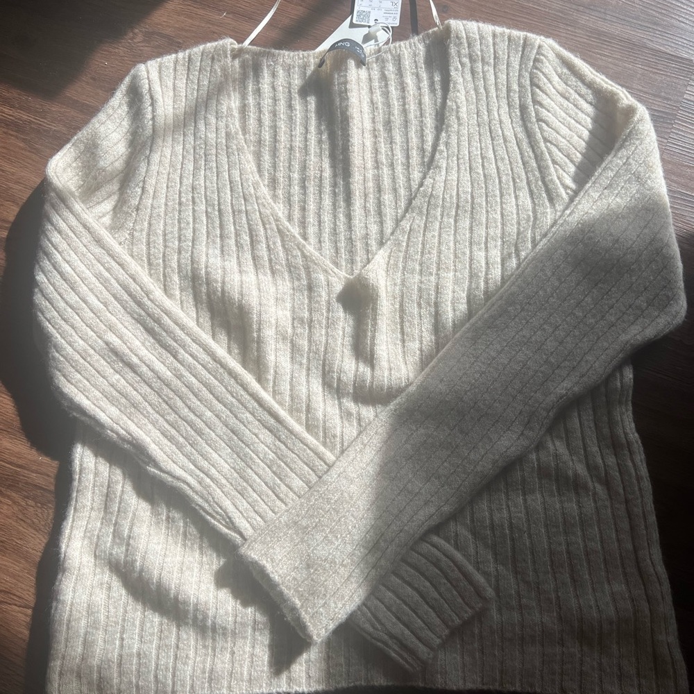 Women's Cream Sweater